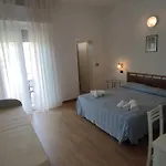 Elisa 3*
