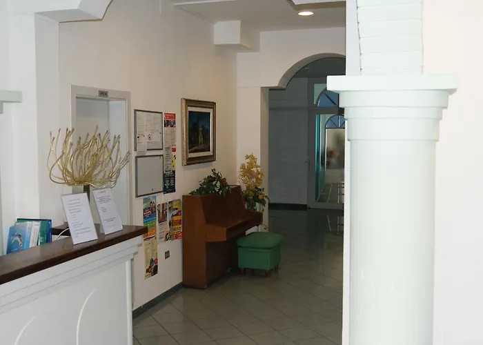 Hotel Elisa 3*