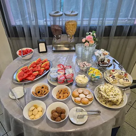 Elisa Hotel
