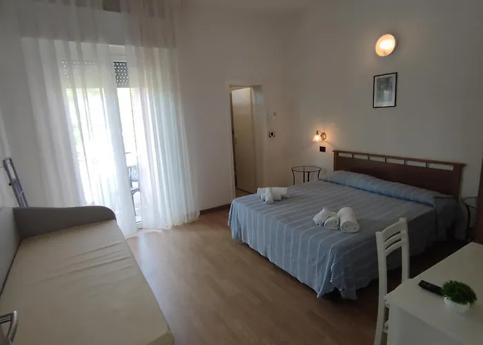 Elisa 3*