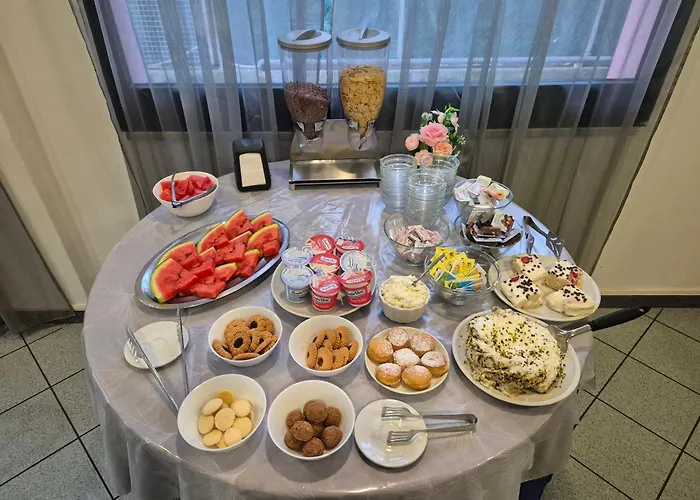 Elisa Hotel