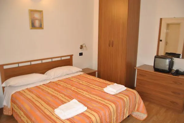 Elisa Hotel